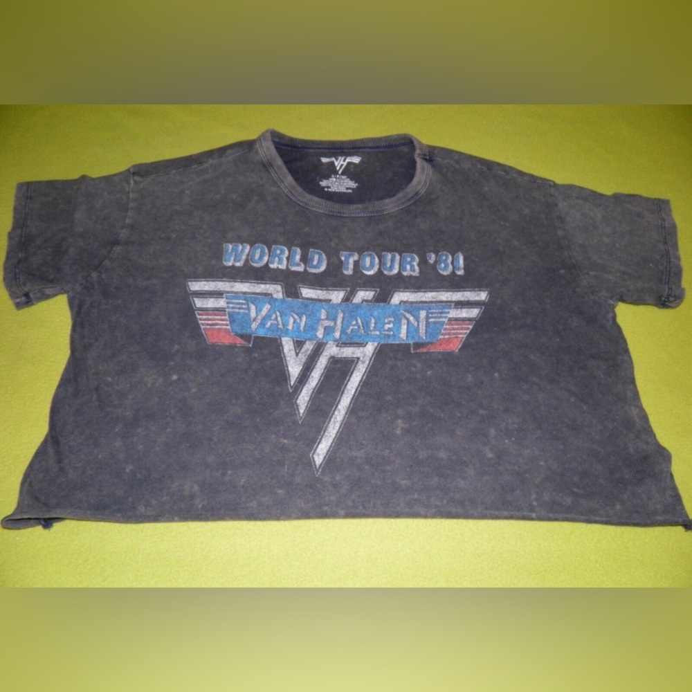Women's Black Vintage-Style Tour Graphic Tee